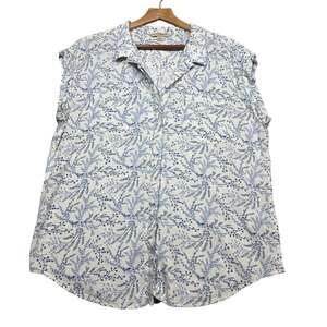 JACHS Girlfriend New York Blue Floral Sleeveless Button Up Blouse